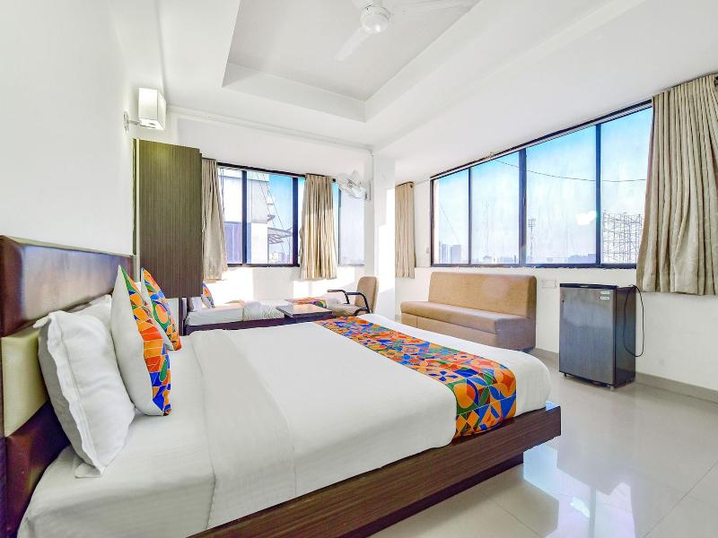 Fabhotel Skyland image