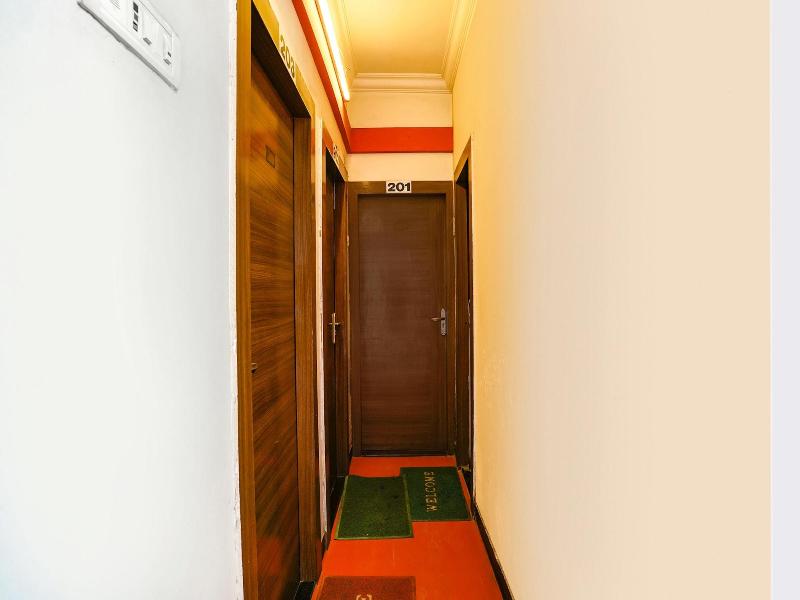 Fabhotel Saroj Inn image