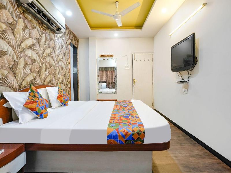 Fabhotel Saroj Inn image
