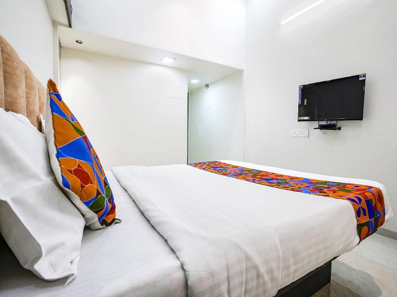 Fabhotel Saroj Inn image