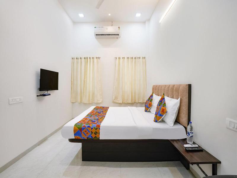Fabhotel Saroj Inn image