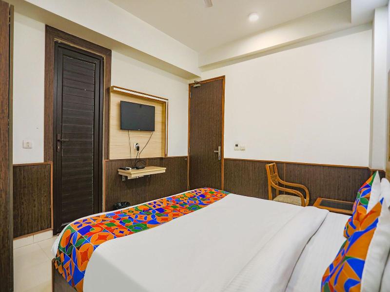 Fabhotel The Horizon image