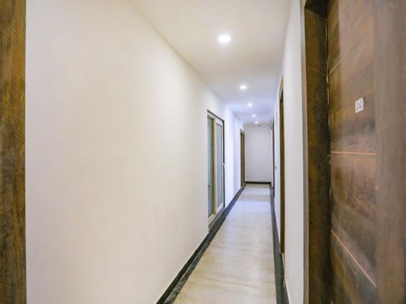 Fabhotel F9 Noida Sector 27 image