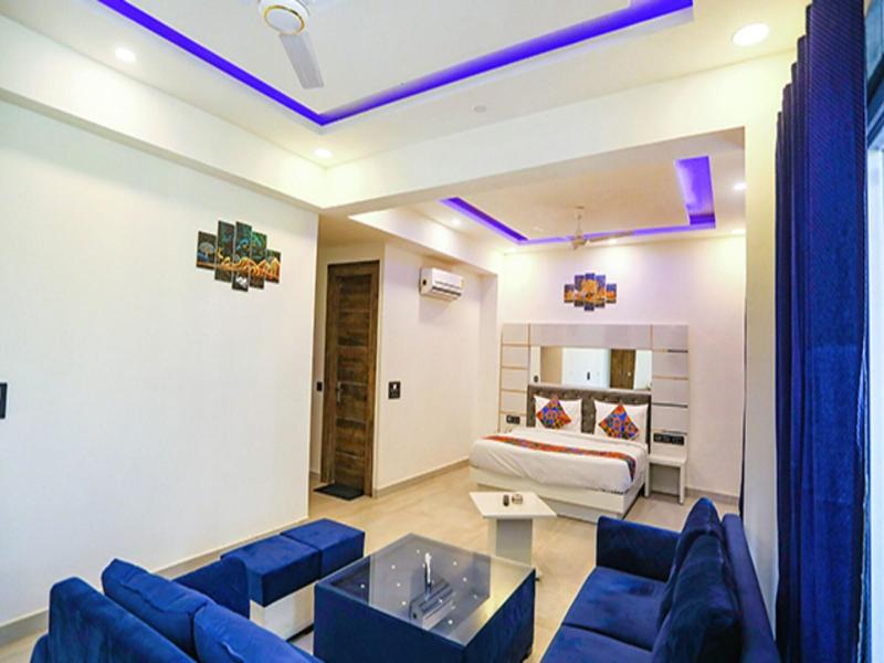 Fabhotel F9 Noida Sector 27 image
