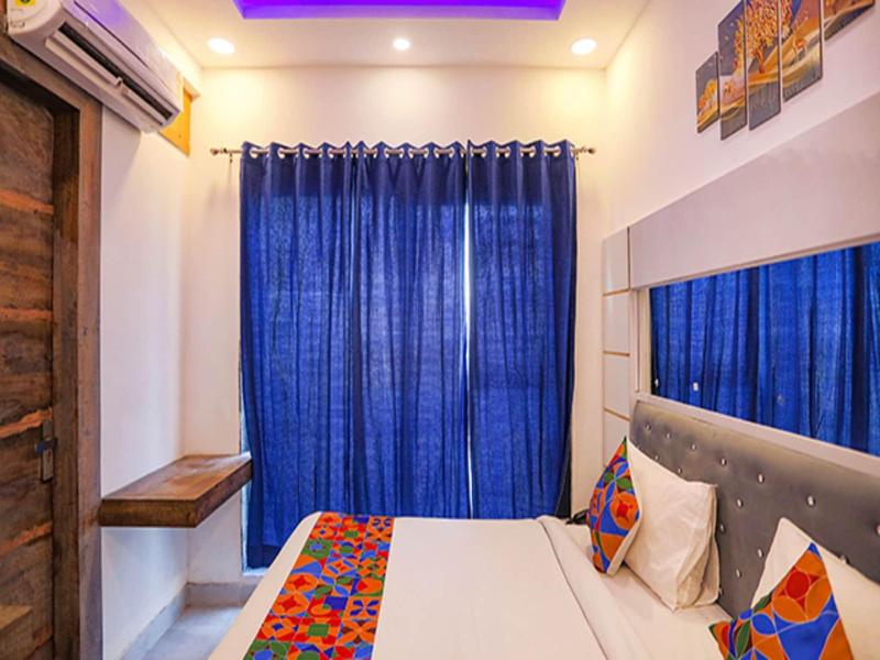 Fabhotel F9 Noida Sector 27 image
