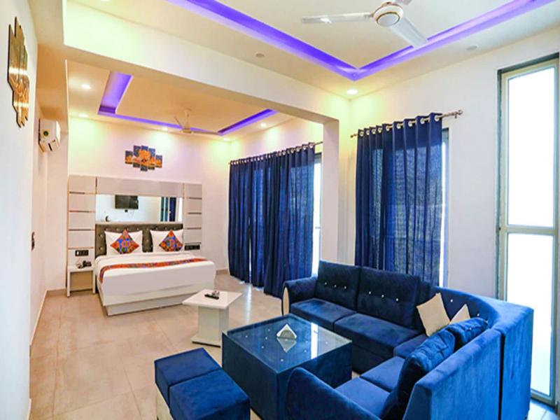 Fabhotel F9 Noida Sector 27 image