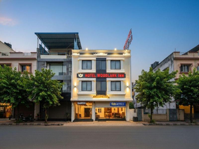 Fabhotel Woodlark Inn — general view