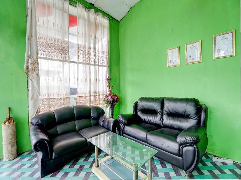 Hotel O Homestay Kedamean image