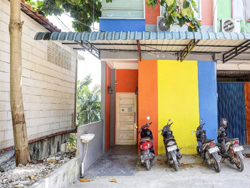 Hotel O Penginapan Pelangi image
