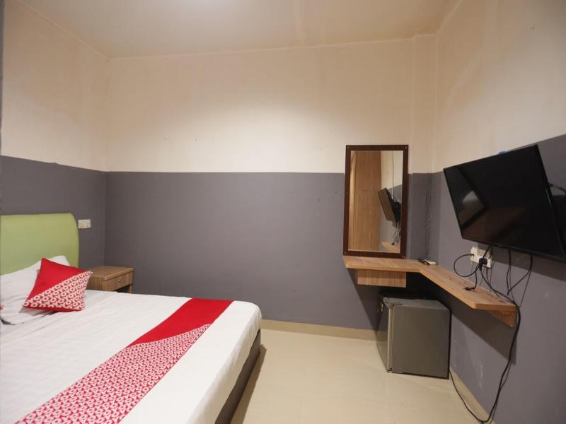 Hotel O Penginapan Pelangi image