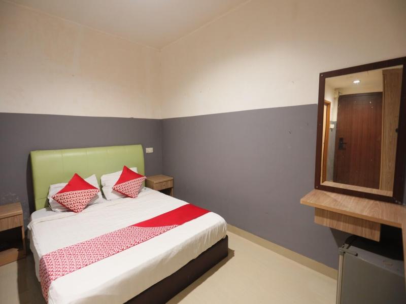 Hotel O Penginapan Pelangi image