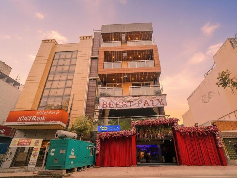 Fabhotel Prime Blest Park image