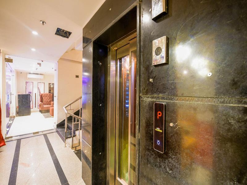 Fabhotel Prime Blest Park image