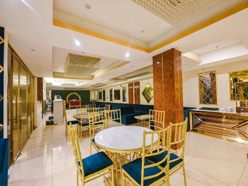 Fabhotel Prime Blest Park image