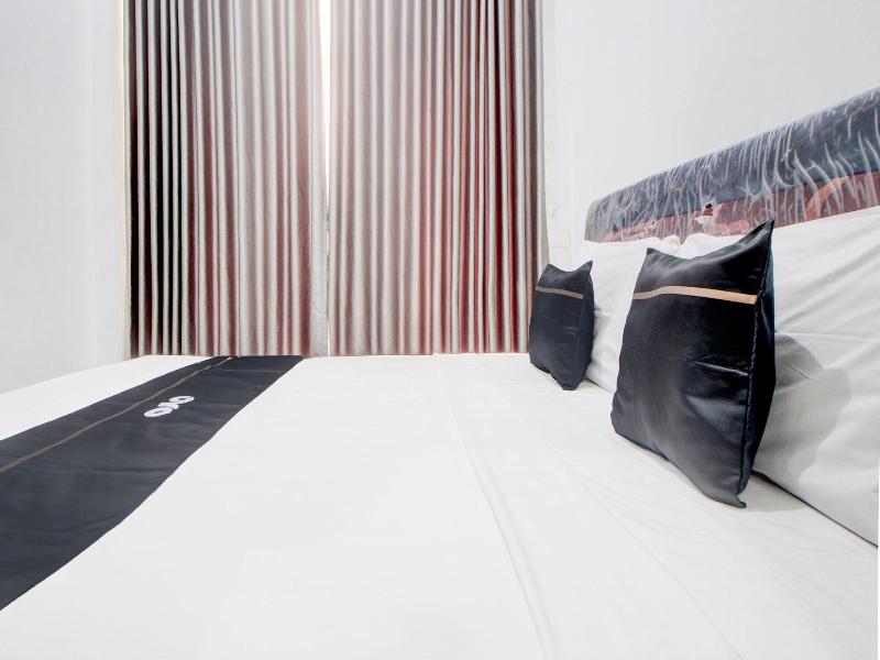 Capital O 94314 Sunny Co Living image