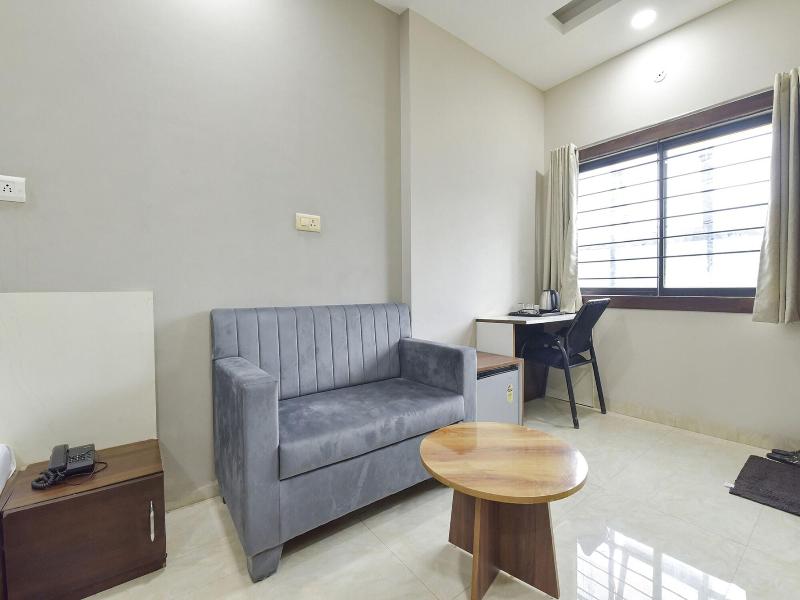 Fabhotel Utsah