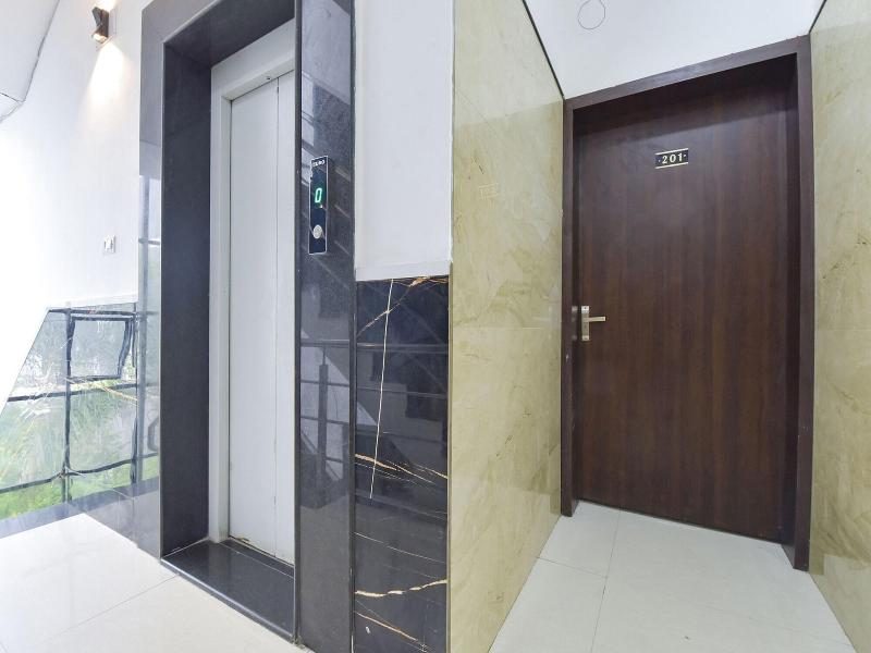 Fabhotel Utsah