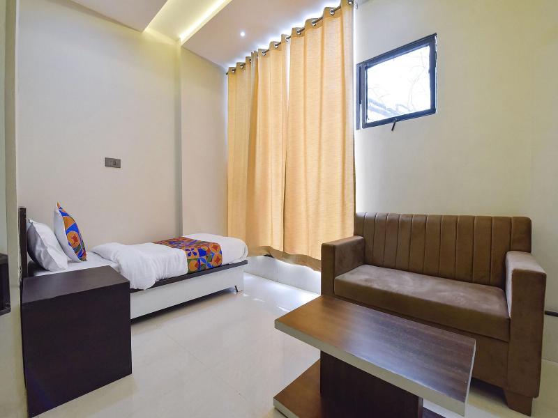Fabhotel Utsah 5