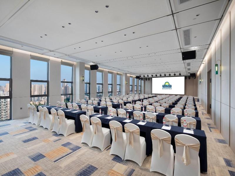 Days Hotel By Wyndham Jingzhou Jinlong