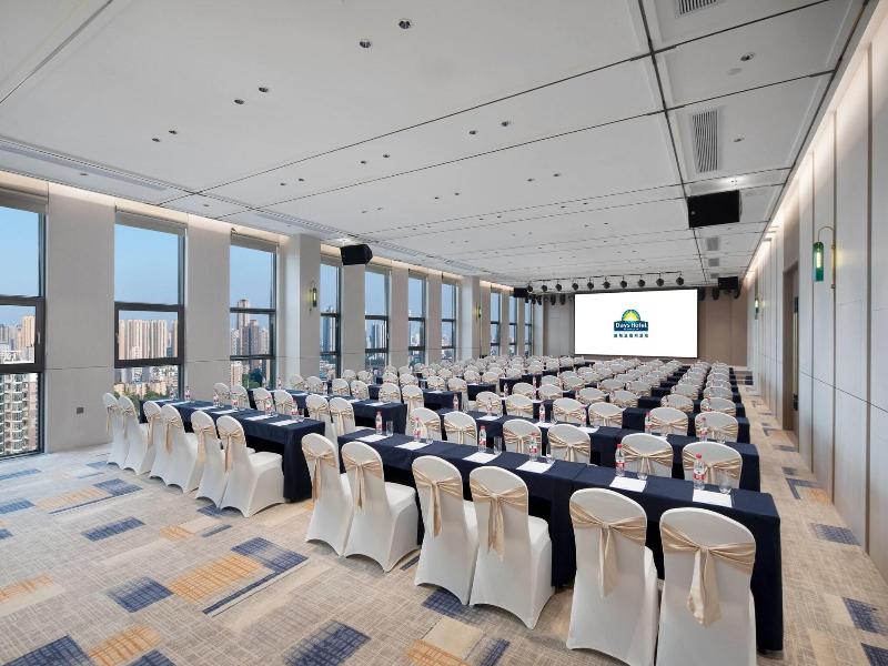 Days Hotel By Wyndham Jingzhou Jinlong