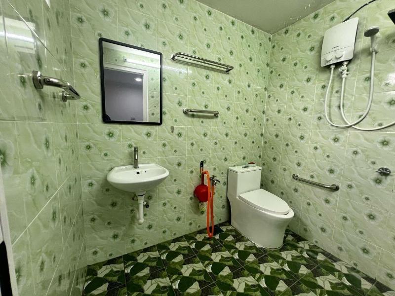Capital O 91117 Noor Room Stay image
