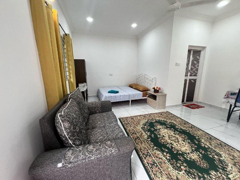 Capital O 91117 Noor Room Stay image
