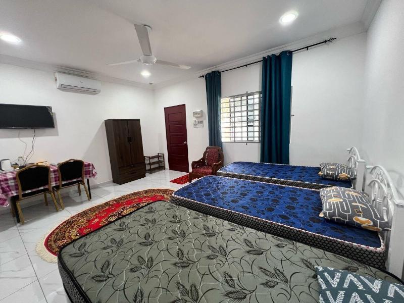 Capital O 91117 Noor Room Stay image