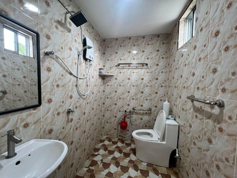Capital O 91117 Noor Room Stay image