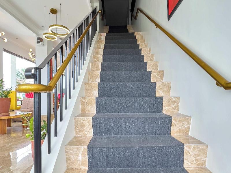 B Hotels Angeles City image