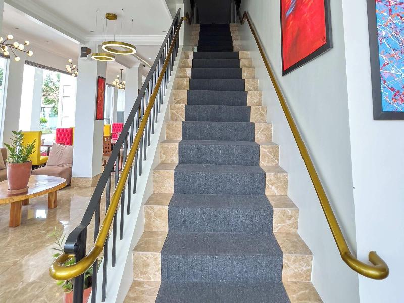B Hotels Angeles City image