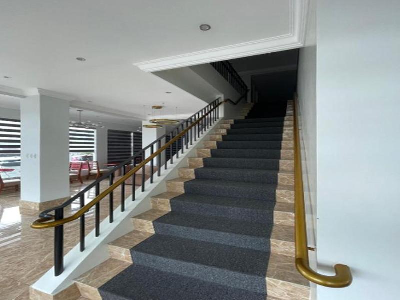 B Hotels Angeles City image