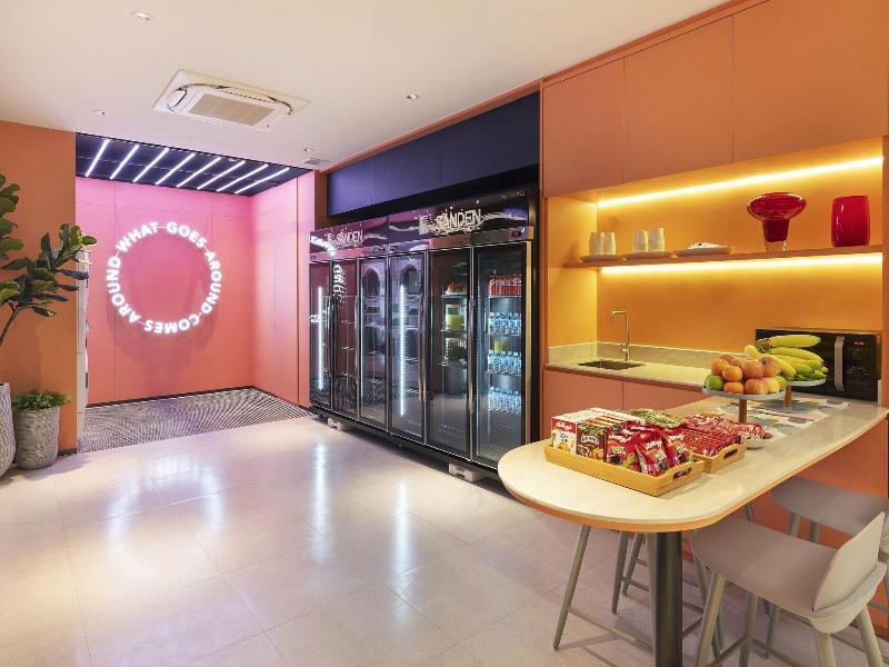 Riva Vibe Hotel Bangkok By Pcl image