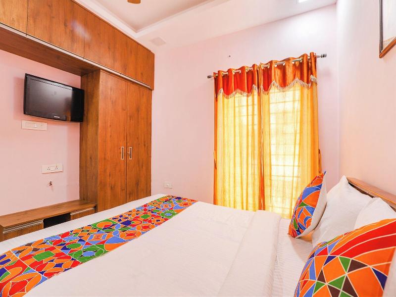 Fabhotel Hathvik Park image