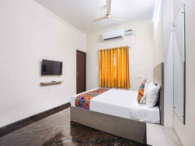 Fabhotel Vista Park image