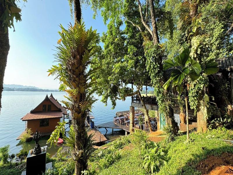 Kawarin Saiyai Cottage And Lake image