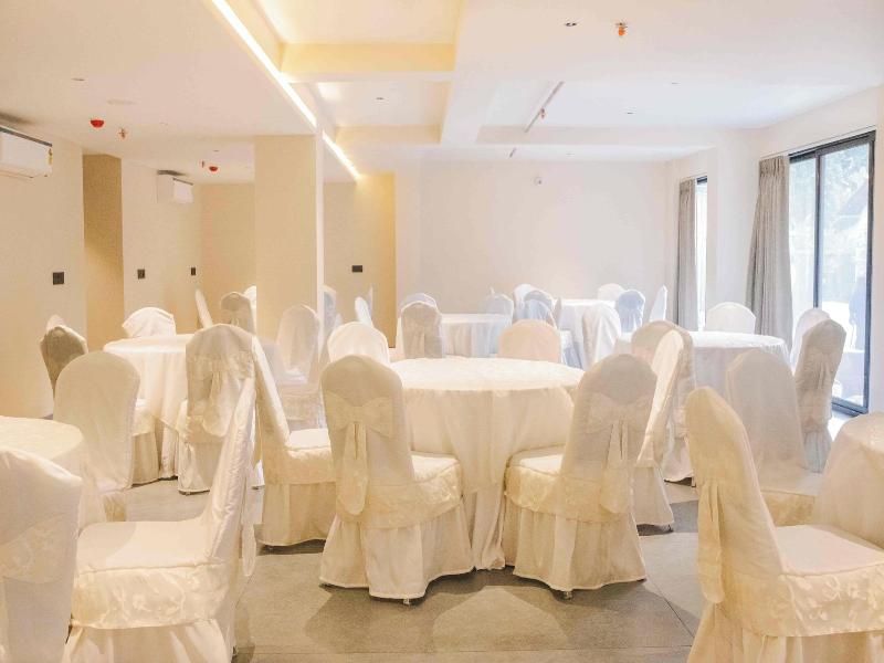Vilmaris Luxury Hotel In Calangute image