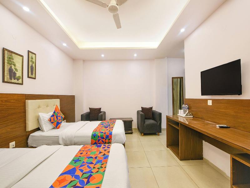 Fabhotel Silver Oak Bnb image
