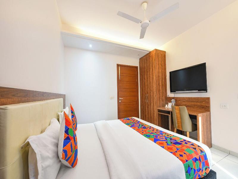 Fabhotel Silver Oak Bnb image