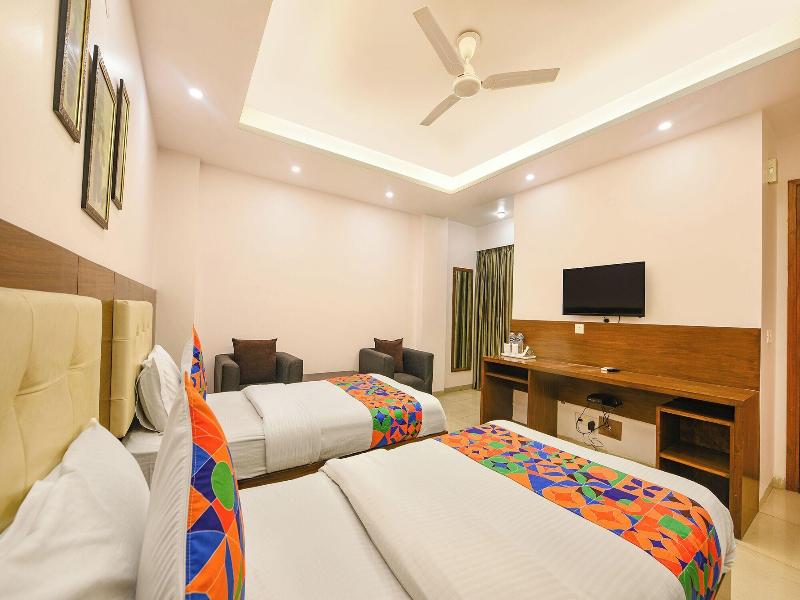 Fabhotel Silver Oak Bnb image