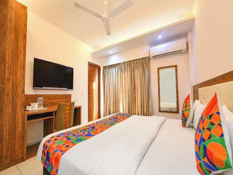 Fabhotel Silver Oak Bnb image