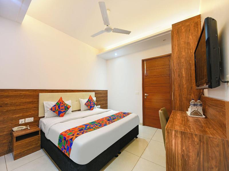 Fabhotel Silver Oak Bnb image