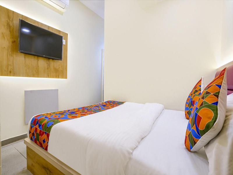 Fabhotel 24*7 Residency image