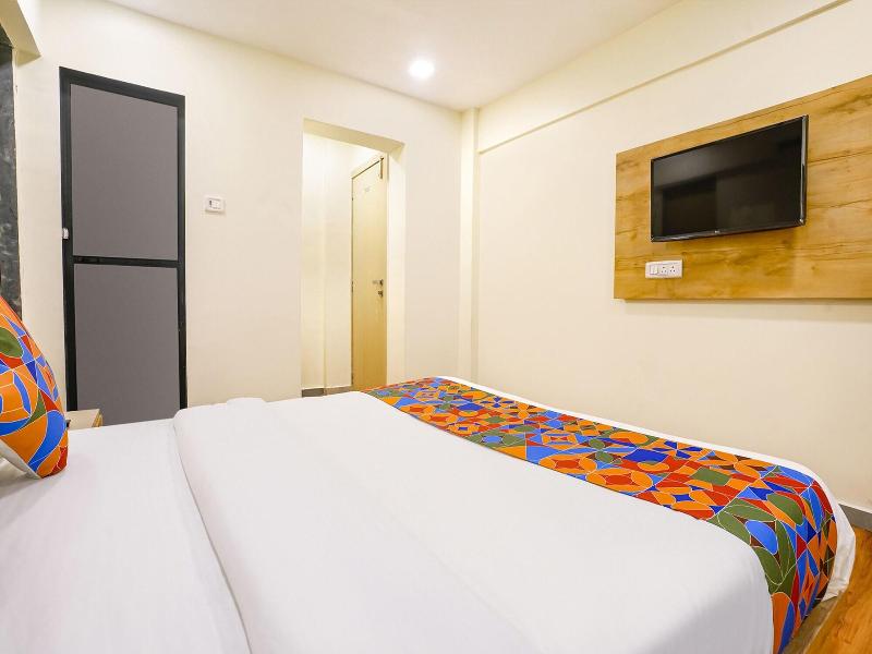 Fabhotel 24*7 Residency image