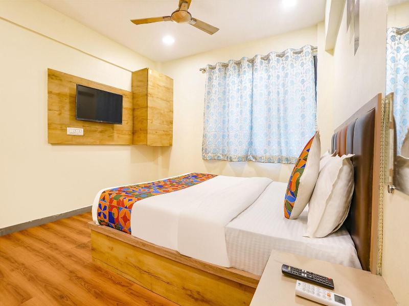 Fabhotel 24*7 Residency image