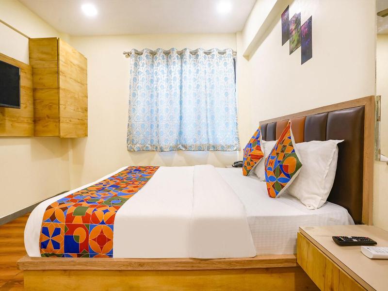 Fabhotel 24*7 Residency image