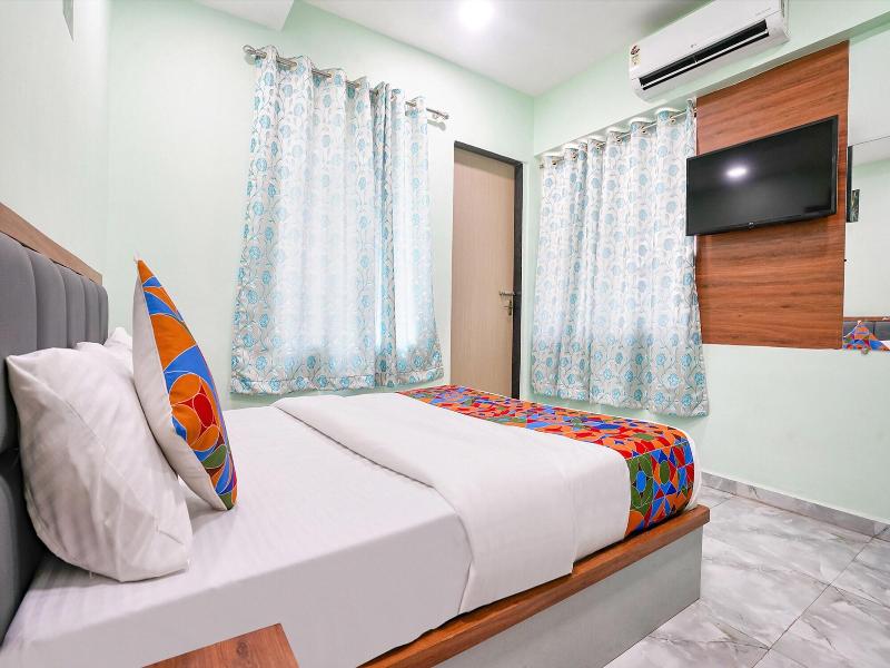 Fabhotel 24*7 Residency image