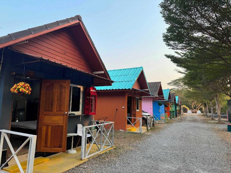 Oyo 75539 Phanthida Resort And Cafe image