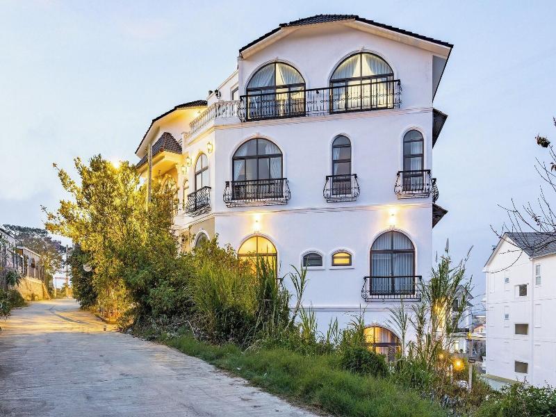 Adalia Villa & Hotel Da Lat image