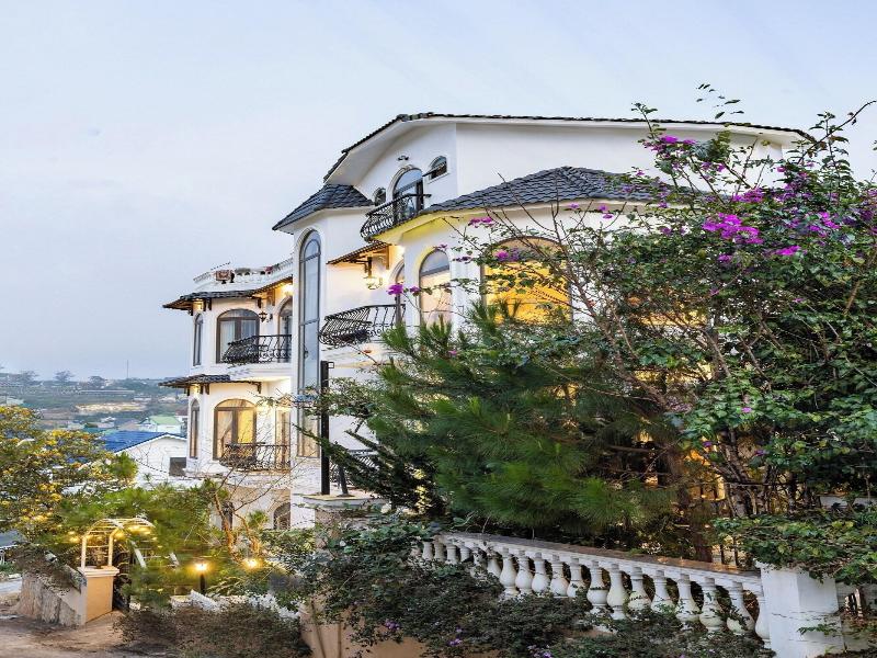 Adalia Villa & Hotel Da Lat image
