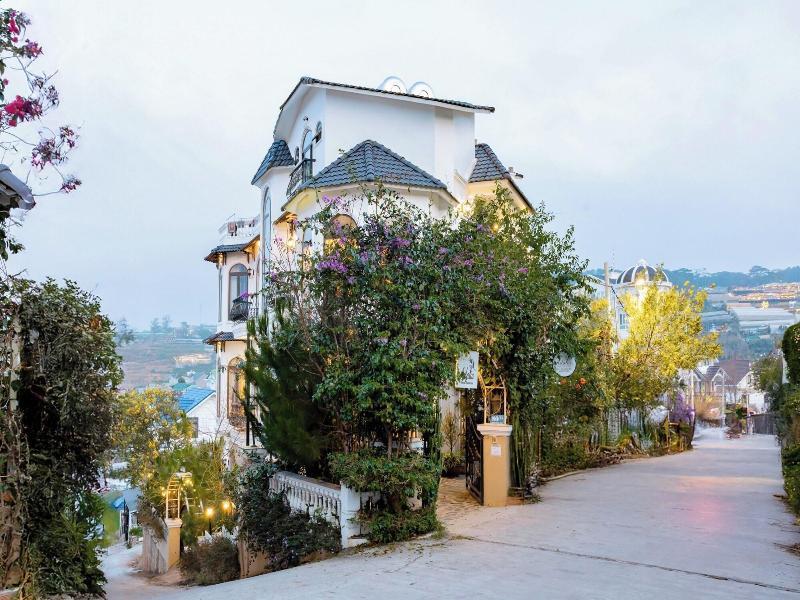 Adalia Villa & Hotel Da Lat image